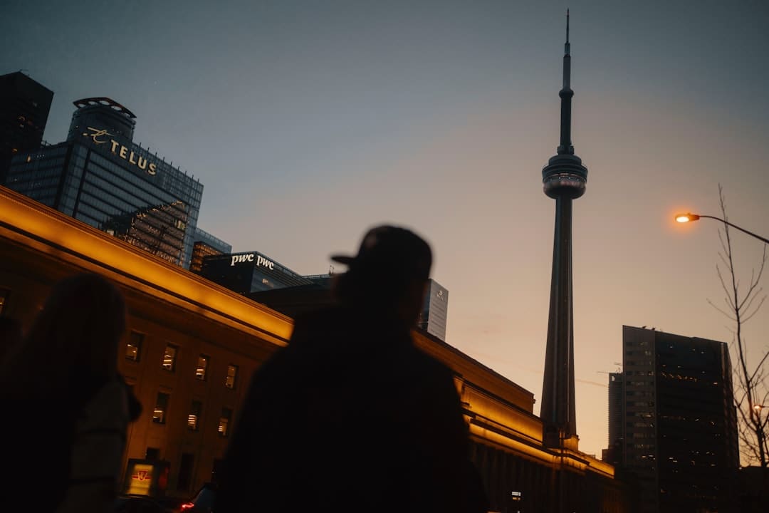 十六位美团骑手受邀观礼阅兵，美团员工代表参加受阅方队